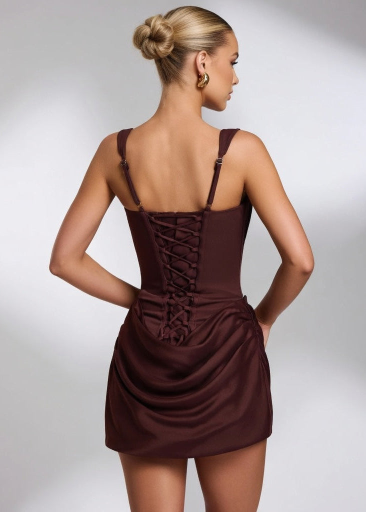 Amoura Curve Mini